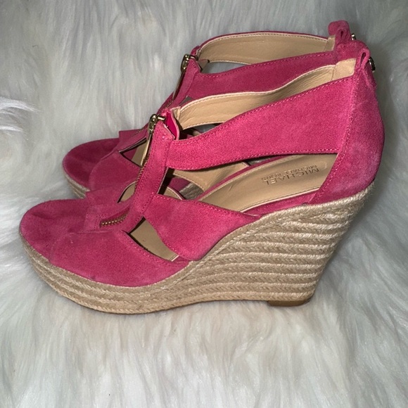 MICHAEL Michael Kors Fuchsia Suede Sandals - Picture 2 of 9